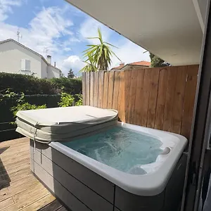 Sable Et Soleil - Port, Et Jacuzzi Prive Frejus